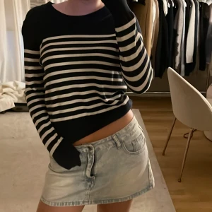 Randig tröja  - Från esprit men köpt på Zalando! Nypris 699! 