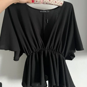 Volangtopp - Fin volangtopp 