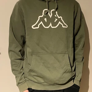 Hoodie  - Snygg hoode som har inga skador 