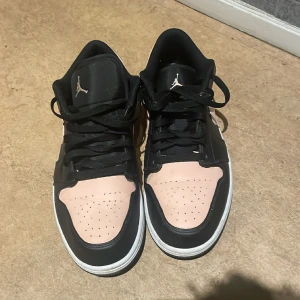 Jordan 1 low - I skick använd fåtal gånger