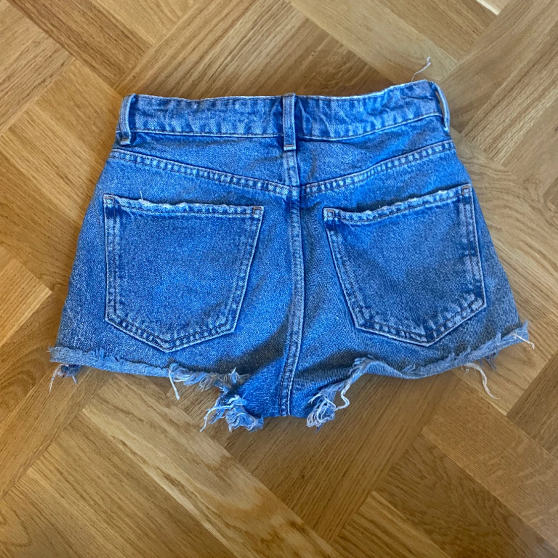 Zara jeansshorts  - 90