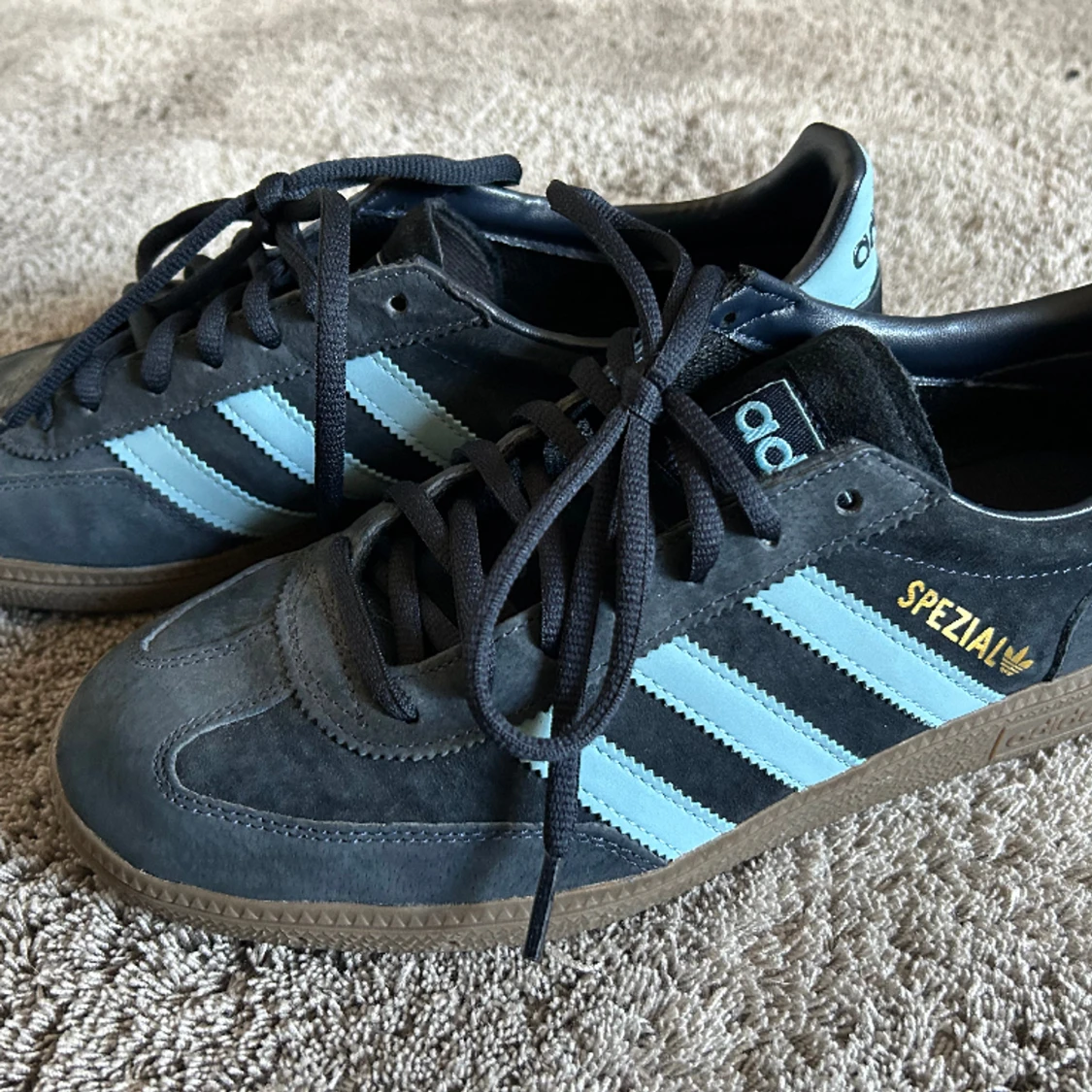 Adidas spezial