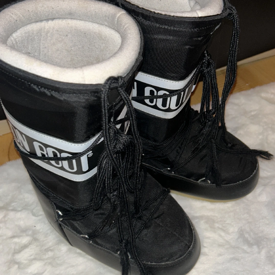 Moonboots höga svarta  - 90