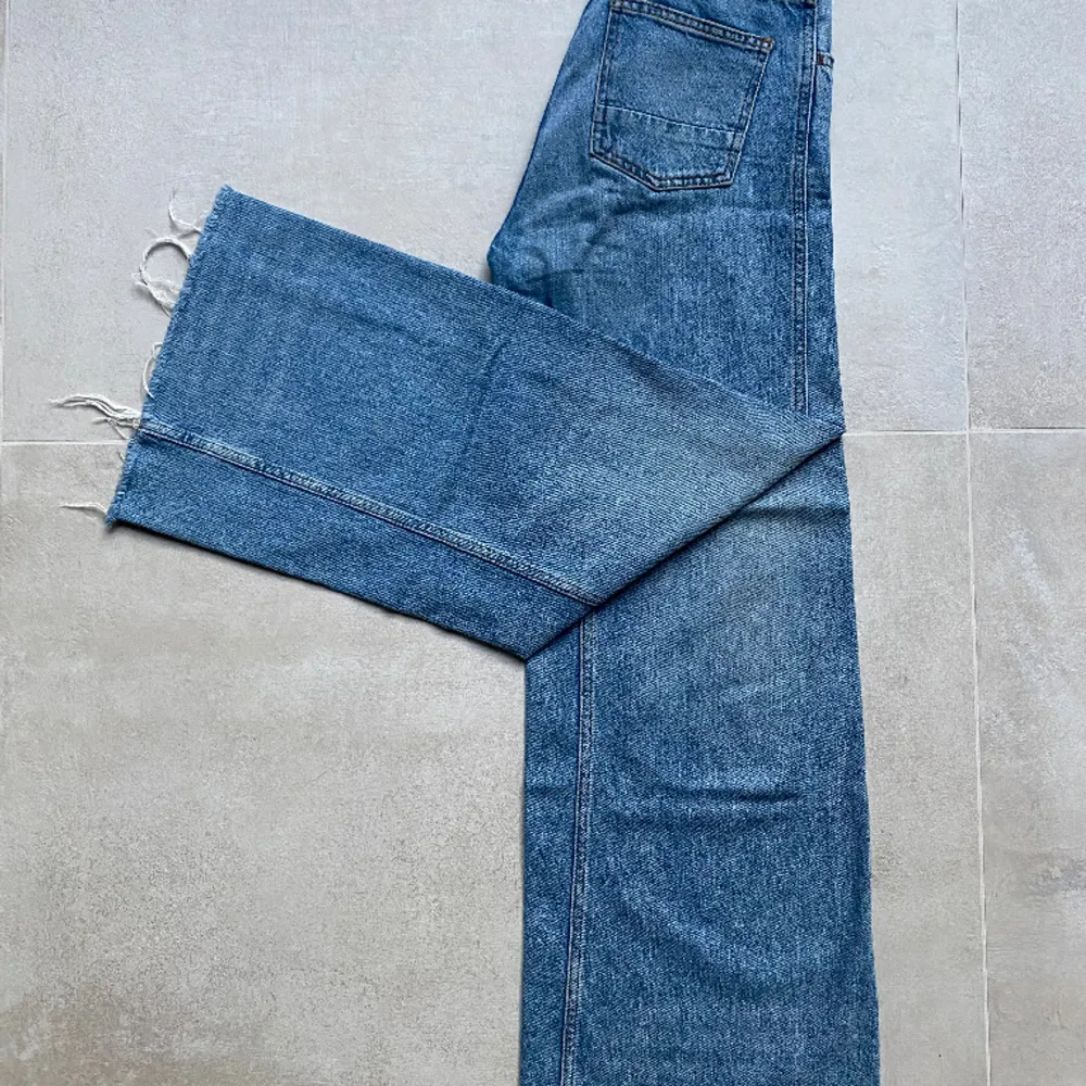 Snygga jeans! Pris kan diskuteras💕. Jeans & Byxor.