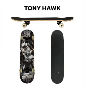 säljer denna jättecoola Tony Hawk skateboarden. den har använts sparsamt och har inga defekter. pris kan absolut diskuteras. om du har frågor så är det bara att kontakta mig.