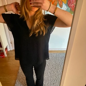 Blus! - Jättefin blus från hm 💕skriv privat för fler bilder! 