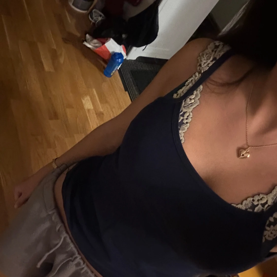 Mörkblått linne  - 91