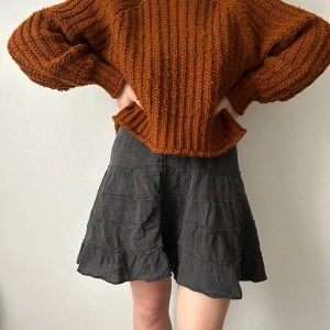 Knit sweater - Good condition, pretty colour and warm