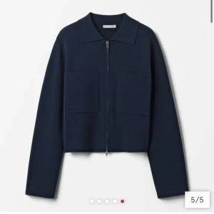 Tröja - Blå stikad tröja