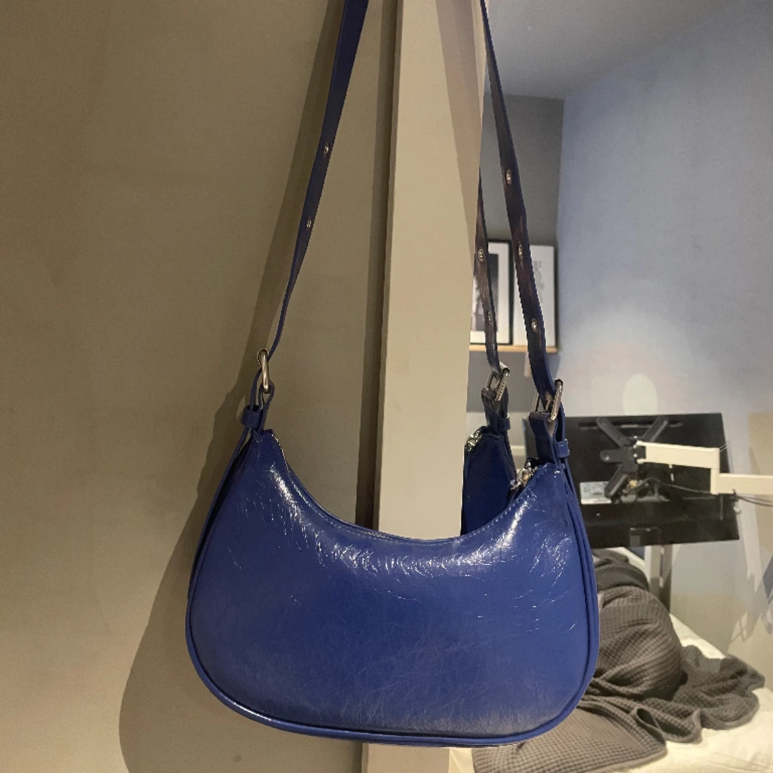 blå handväska - 91