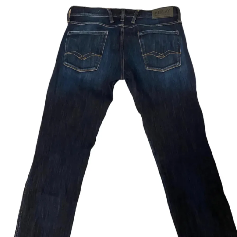 Feta replay jeans, 10/10 skick. Nypris 1500< och mitt pris 400. Kvitto fås med. Skriv för mer information eller bilder 🍾. Jeans & Byxor.