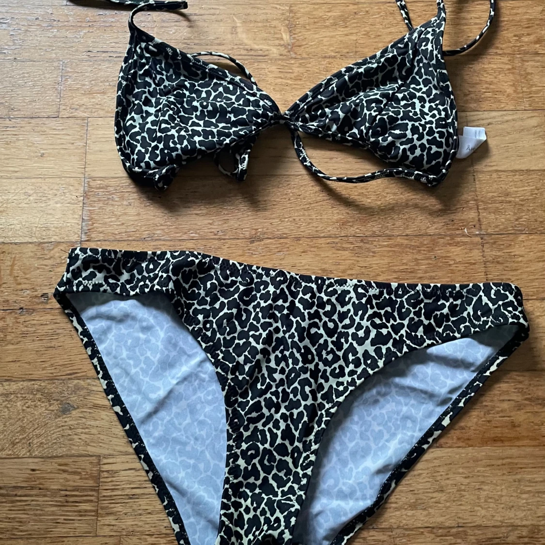 Leopard bikini