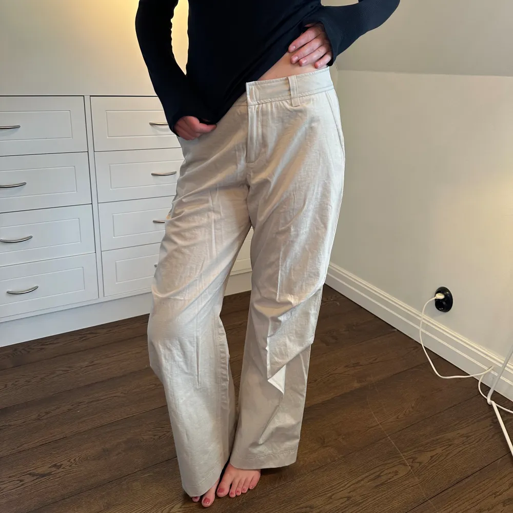 Zara byxor storlek M. Använt bara några.🌸. Jeans & Byxor.