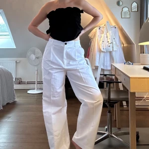 Massimo Dutti byxor  - Massimo Dutti byxor storlek 40. Aldrig använt! Ny med tag! 💓