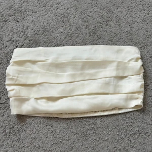 Bandau top  - Bandau top från Gina tricot 