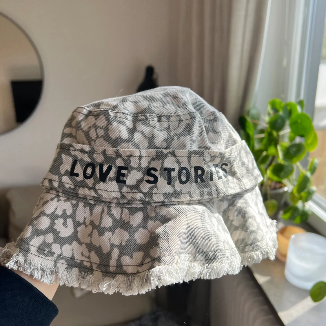 Love stories solhatt 