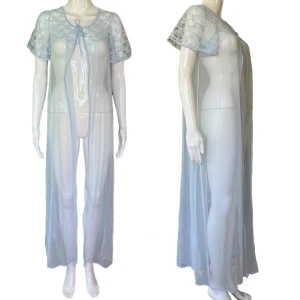 Vintage ’klänning’ - Står mått på sista bilden! I fint skick för som ålder 