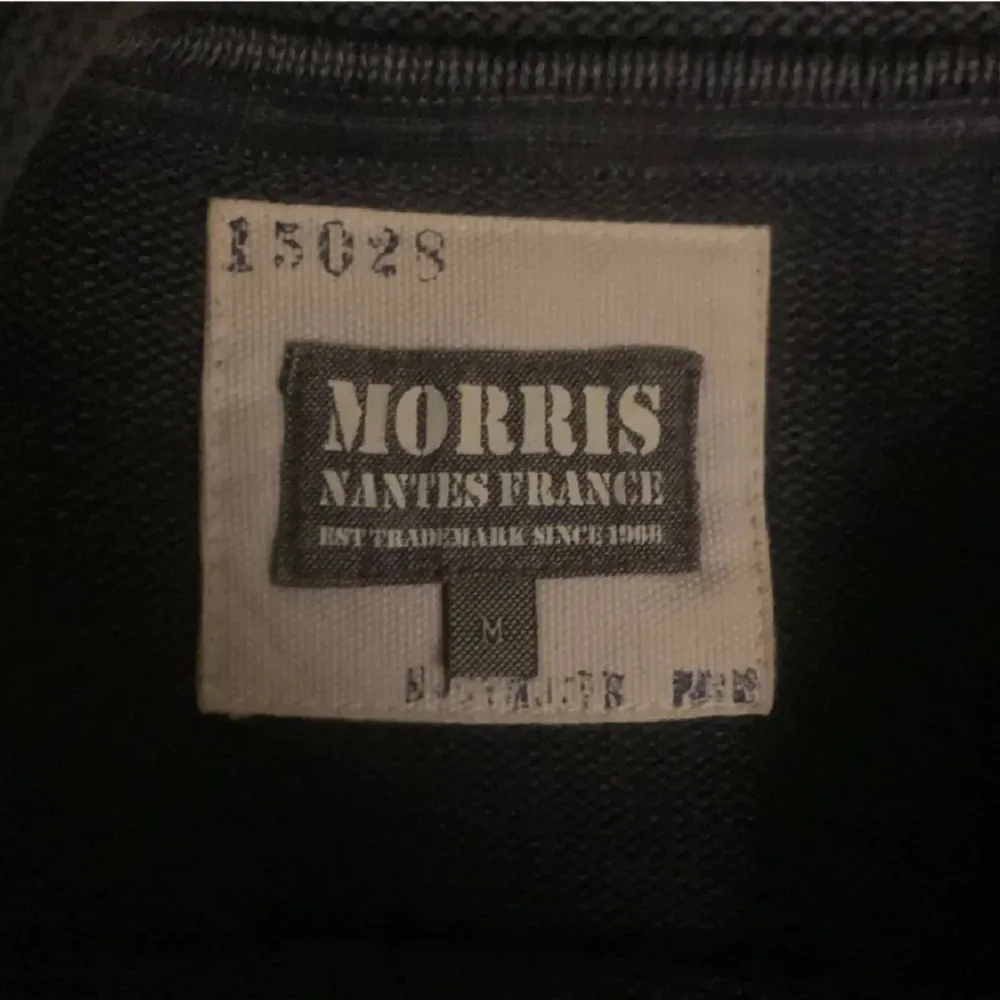 Morris tröja | skick: 10/10 (lite stor i kragen, kan dock vara modellen) | storlek: M | nypris: 1499:- | Mitt pris: 150:- | frågor? Skriv! . Tröjor & Koftor.
