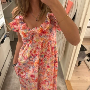 Så fin sommarklänning  - Slutsåld klänning från hm stl S🎀🎀
