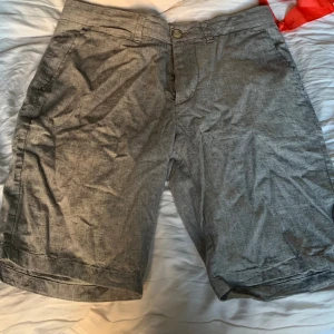 Shorts  - Oanvända 