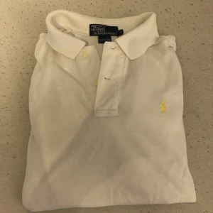 Ralph lauren pike - Ralph lauren pike i bra skick. Storlek S