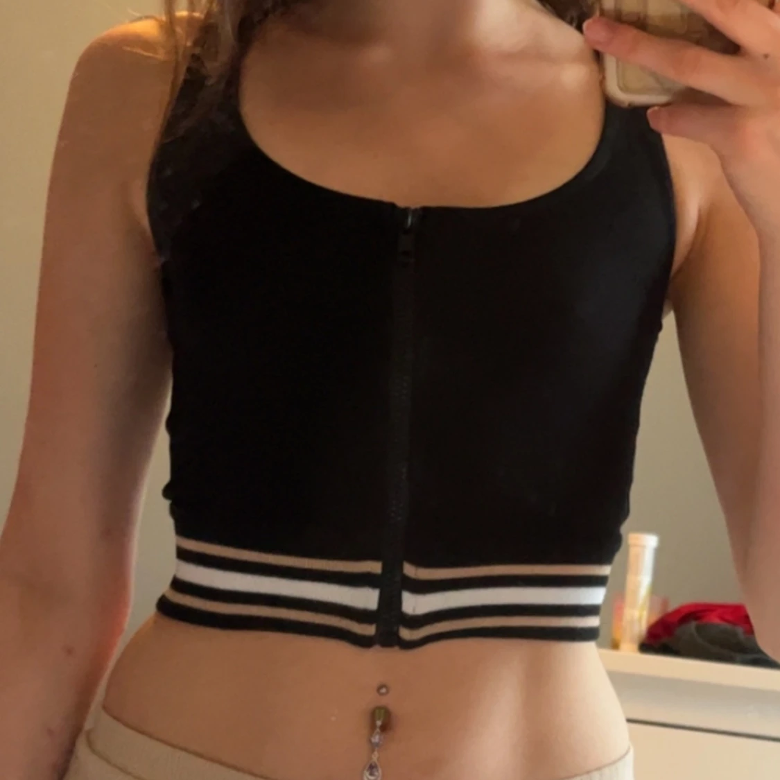 Croptop med dragkedja