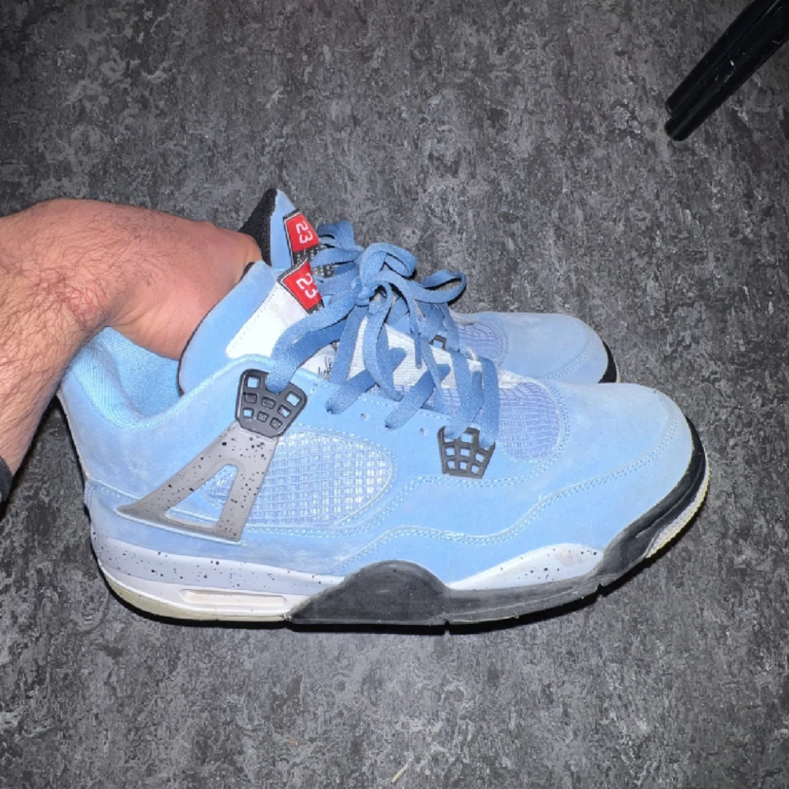 Jordan 4 university blue - 90