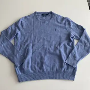 Ralph Lauren tröjan i storleken M skicket är 9/10 Modellen är 180 Dm vid andra frågor😃