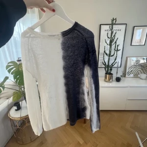 Tröja - Snygg stickad tröja använd ett fåtal gånger🤩