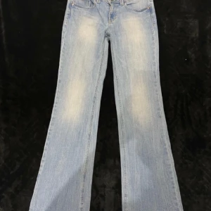 Lågmidjade jeans bootcut  - Superfina oanvända jeans från esprit!!