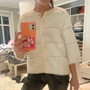 Fluffig tröja - Jättemysig fluffig tröja