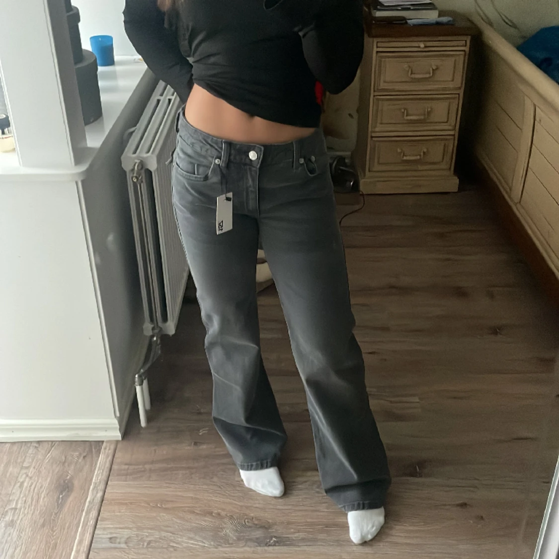 Grå low waist jeans  - 90