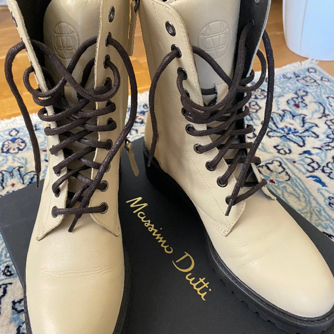 Boots i läder/ skinn, Massimo Dutti - 90