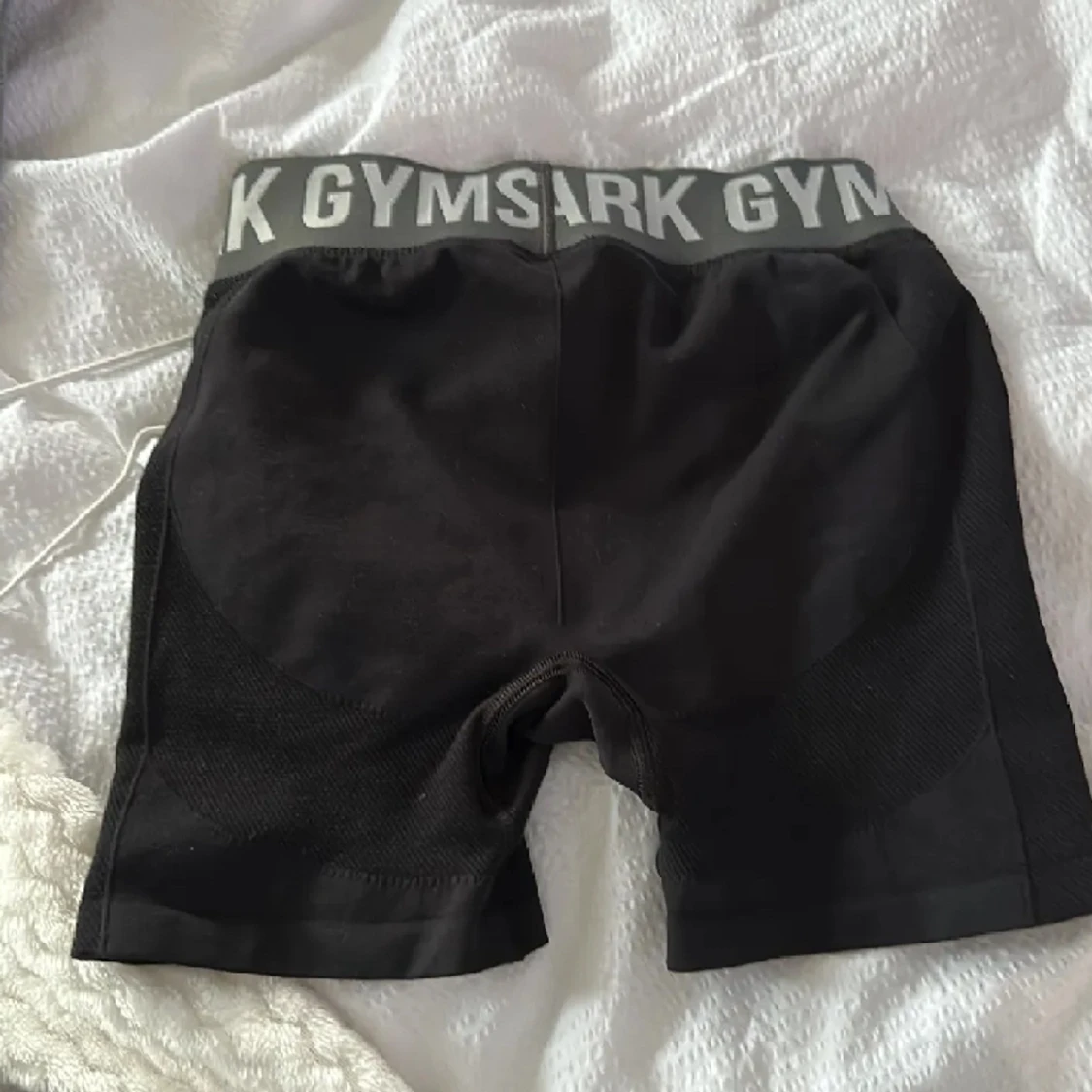 Gymshark shorts - 90