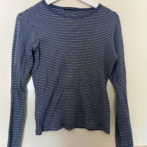 Brandy Melville tröja - Extremt mjuk tröja från brandy melville!✨ storlek xs/s