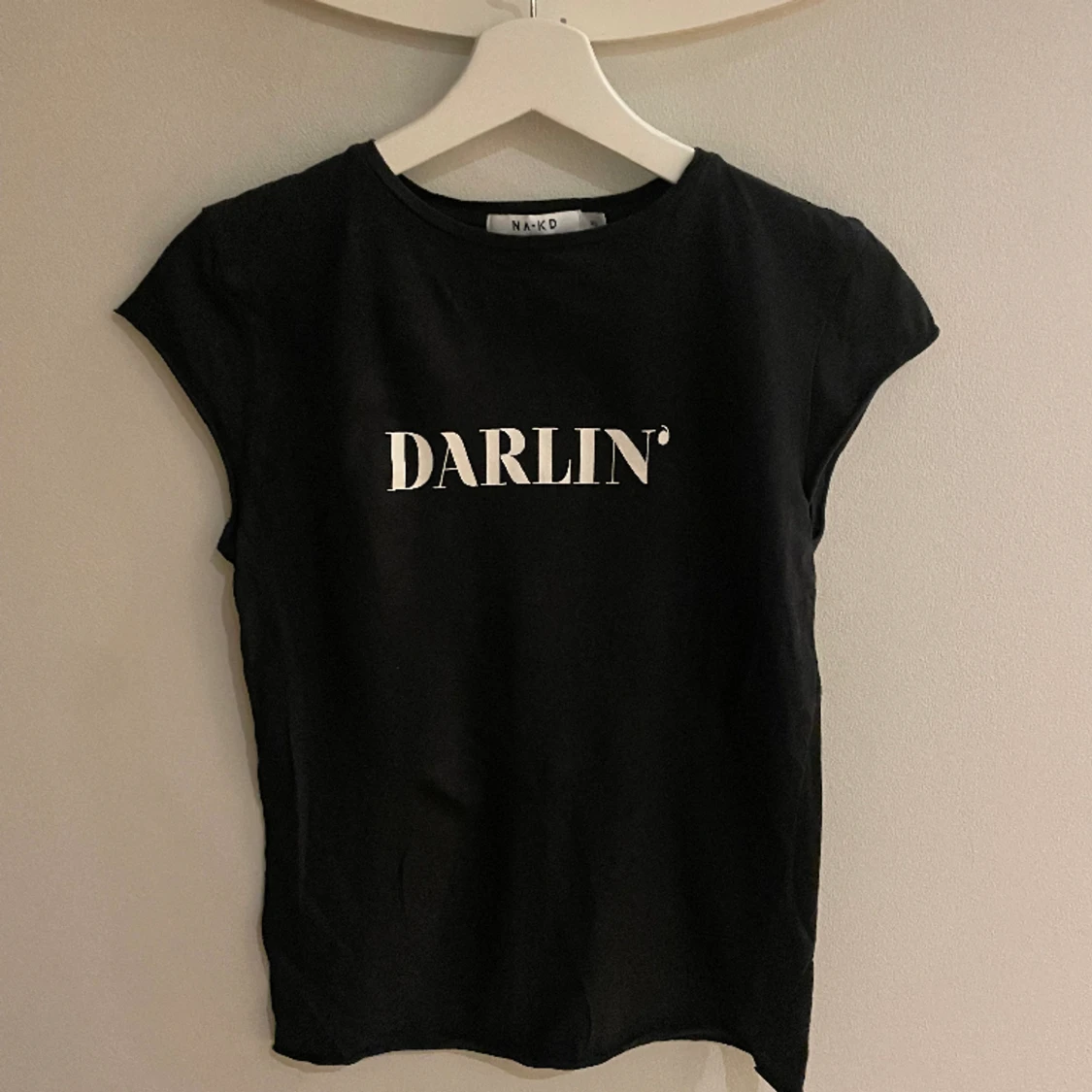 T-shirt från NA-KD, storlek xs