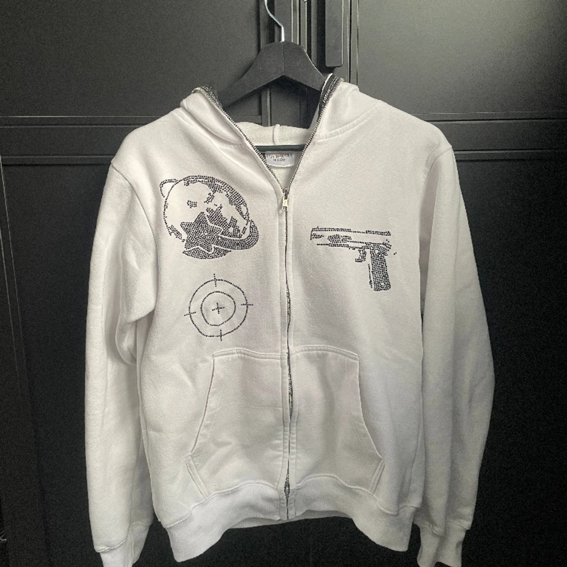 Aim for the moon zip - 90