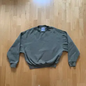 Grön Oversized Sweatshirt  Storlek M Bra Skick