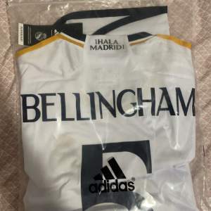 Helt ny , nummer 5 med namnet Bellingham på adidas real madrid