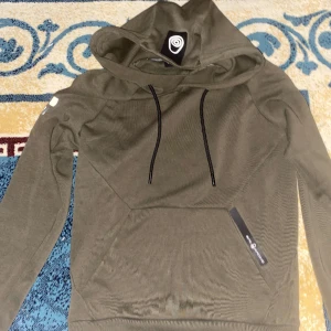 Sail racing tröja  - Oanvänd fin sail racing tröja som håller dig varm.