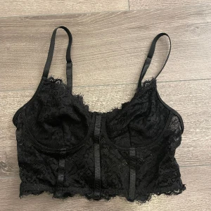 Spets topp shein - Fin spets topp från SHEIN  Oanvänd  Storlek XS 