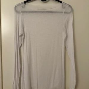 Intimissimi kasmir topp - Populära kashmirtoppen i vitt ifrån intimissimi