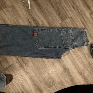Jncos - Längd 30 midja 30 köpta från jncos hemsida ni frå swisha mig privat🙏🙏klicka inte på köp nu tack
