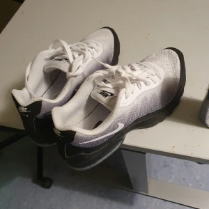 Neck skor - Neyck skor 