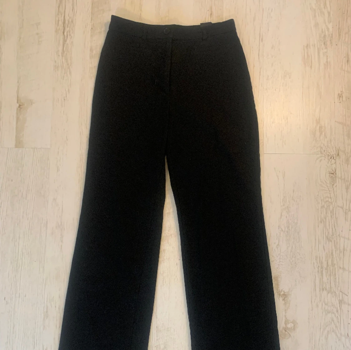 Svarta kostymbyxor 