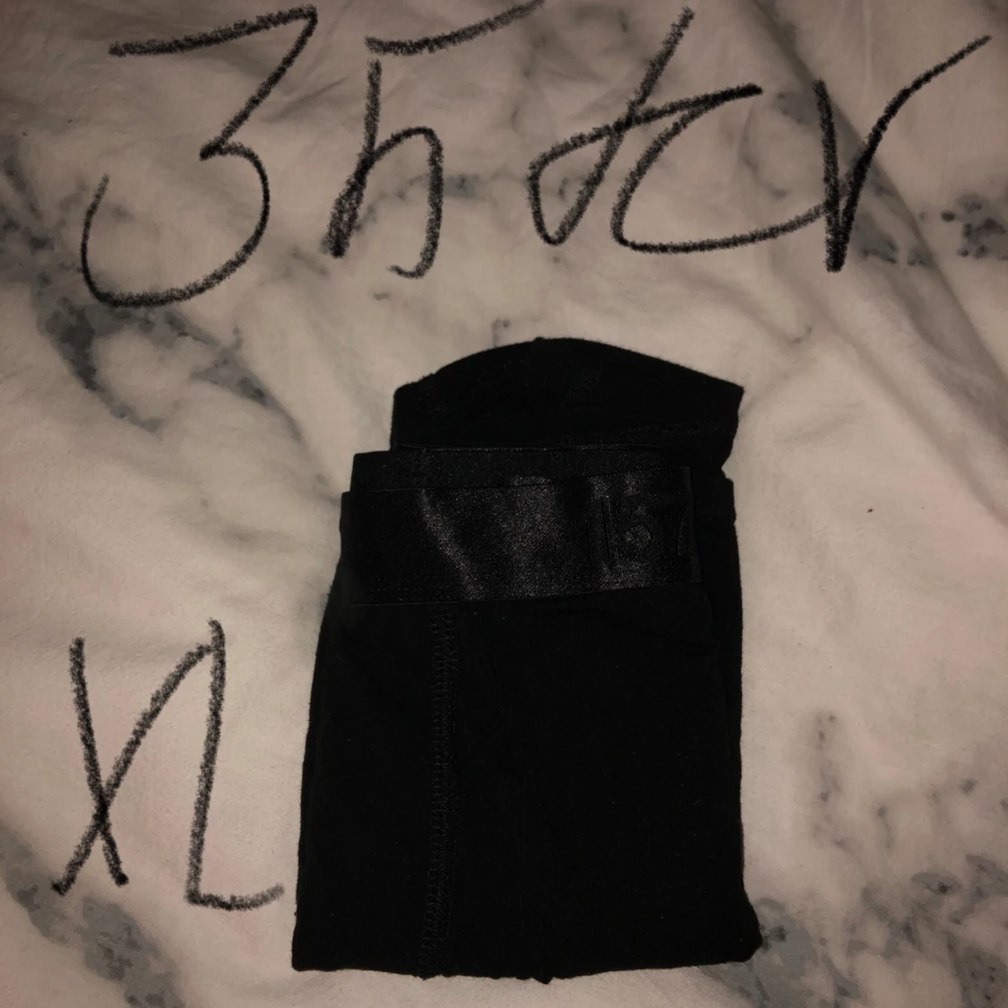 Her kalsonger o andvända