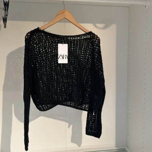 Tröja zara - Hålig tröja från zara aldrig använd pris kan diskuterad