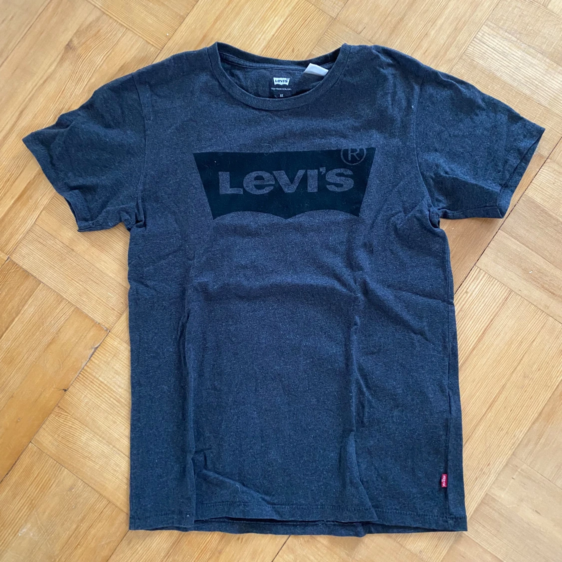 Levis tisha