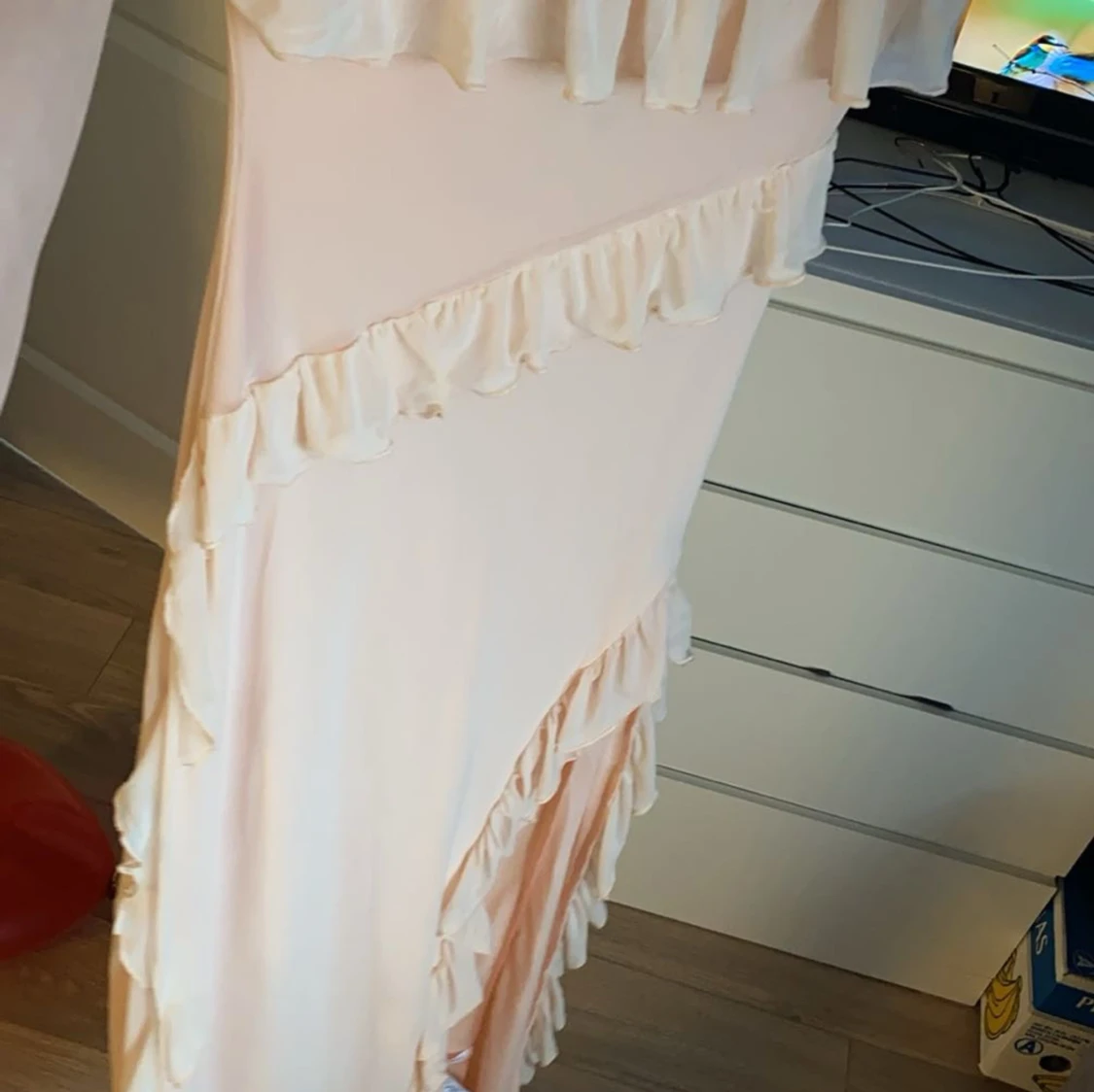 Bohoo klänning volange  - 91