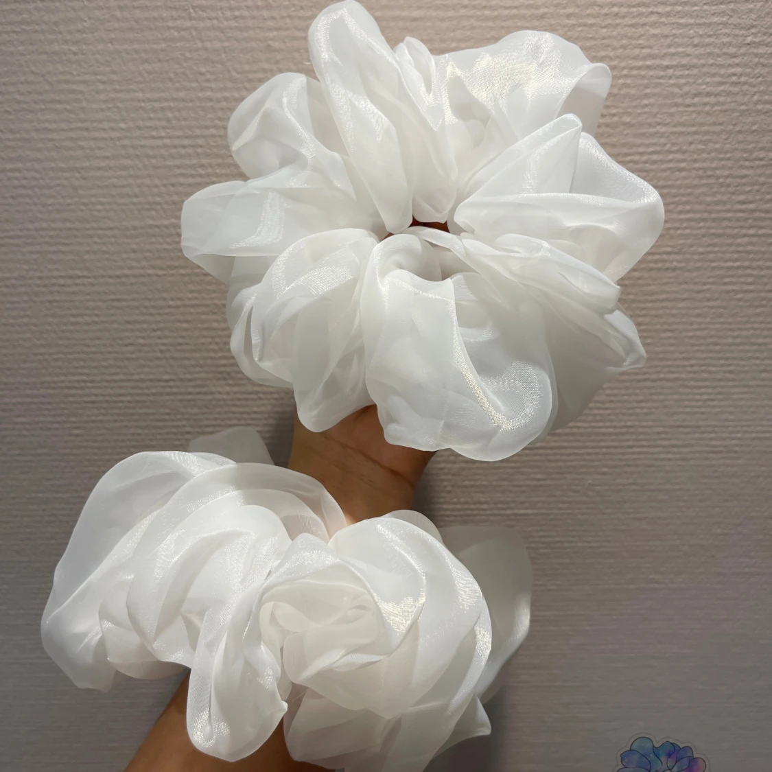 XXL- White Scrunchies 1st